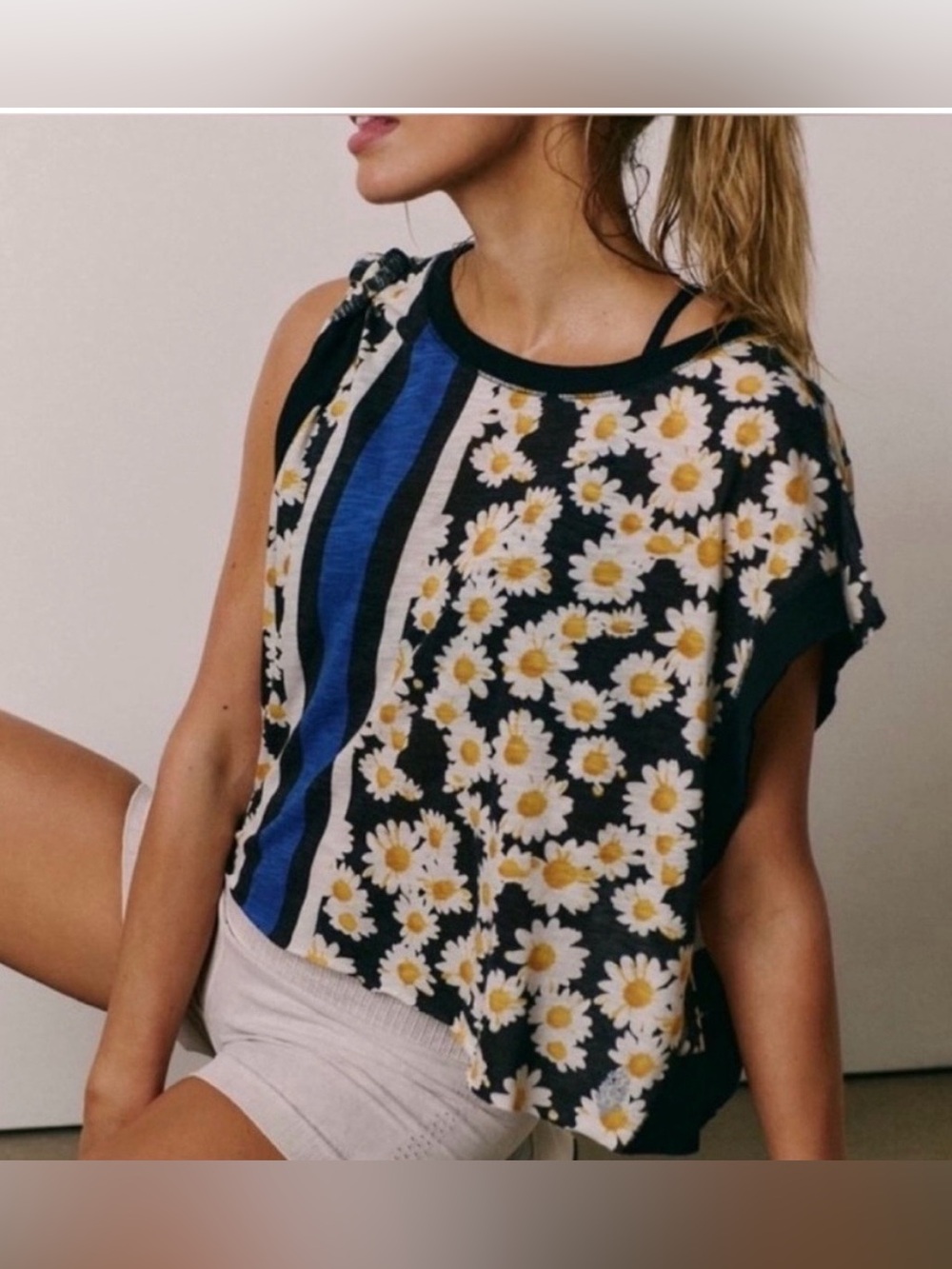 Free People FP Movement My Time Printed Tee - Daisy black combo- Sz Small